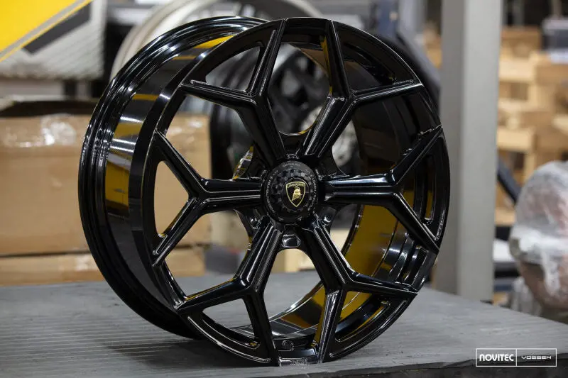 Vossen X Novitec Nl4-Cl 20X9in - Centerlock - Et36 - Gloss Black Lamborghini Huracan Front Wheel 1