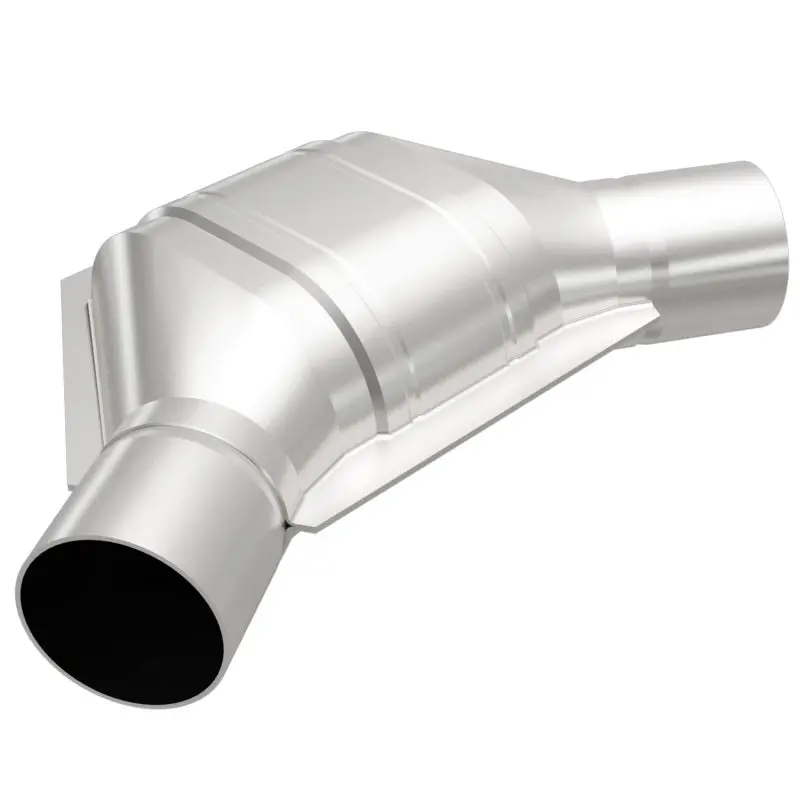 Magnaflow Conv Univ 2.5 Angled In/Out 1