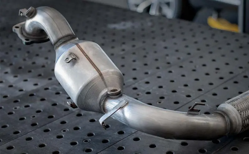 Magnaflow Direct-Fit Catalytic Converter For 2004–2005 Mercedes-Benz Cl500 (5.0L) 2